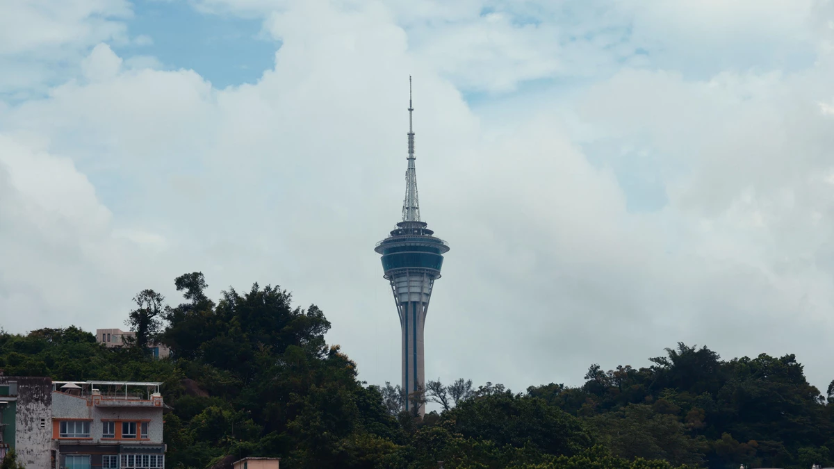 一座我們總是叫錯名字的塔