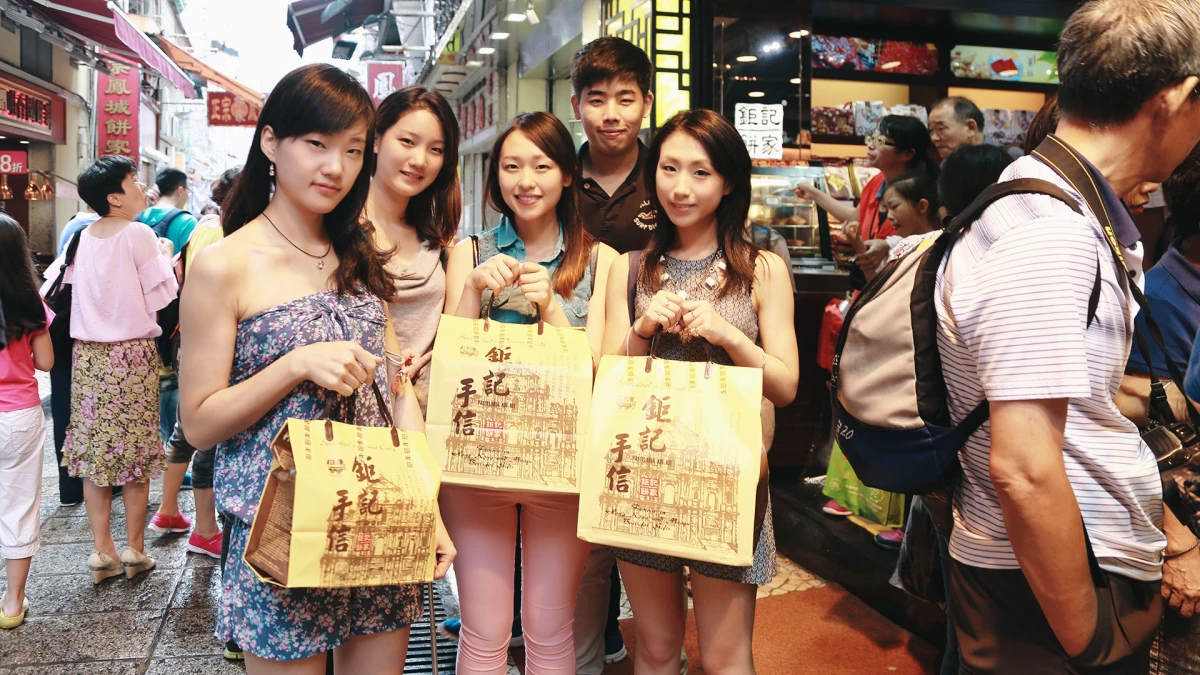 在澳門買手信：咀香園與鉅記