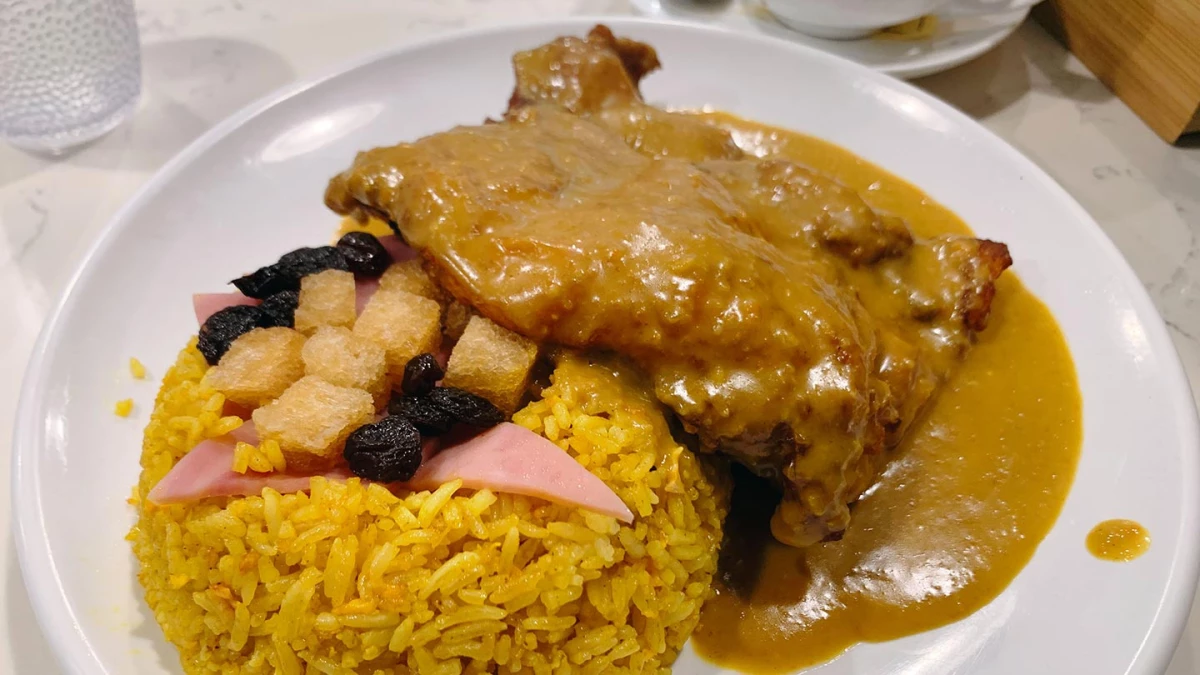 澳門嚤囉雞飯番外篇｜貓哥小店：當一間貓系Cafe，做出最完整的「三劍俠版本」